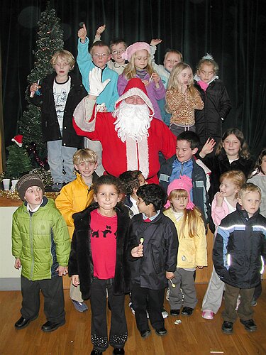 022 Santa & Children 2.jpg
