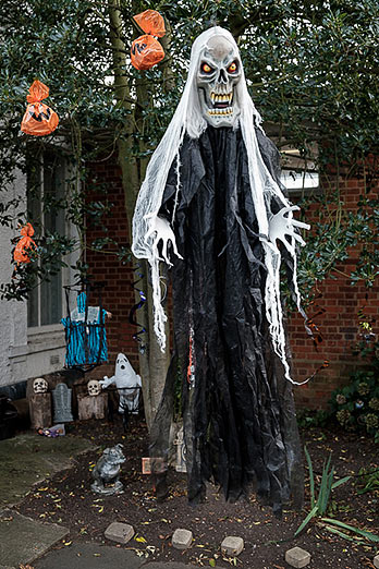 Halloween in Theydon Bois